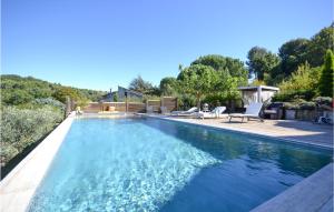 Maisons de vacances Beautiful home in Apt with 2 Bedrooms, WiFi and Outdoor swimming pool : photos des chambres