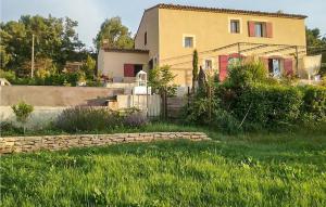 Maisons de vacances Beautiful home in Apt with 2 Bedrooms, WiFi and Outdoor swimming pool : photos des chambres