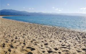 Appartements Pet Friendly Apartment In Bastelicaccia : Appartement 2 Chambres