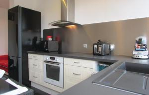 2 Bedroom Awesome Apartment In Algajola