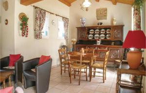 Three-Bedroom Holiday Home In La Tranche Sur Mer