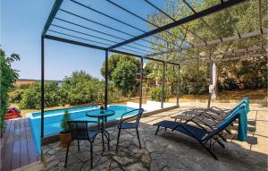 Lovely Apartment In Supetarska Draga