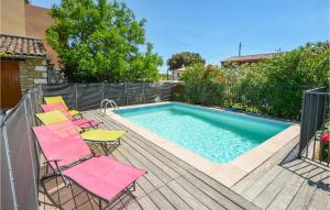 Maisons de vacances Beautiful home in Pujaut with 4 Bedrooms and Outdoor swimming pool : photos des chambres