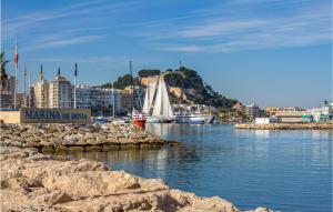 Cozy Apartment In Denia With Wifi