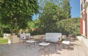 Maisons de vacances Beautiful Home In Aix En Provence With 4 Bedrooms, Wifi And Outdoor Swimming Pool : photos des chambres
