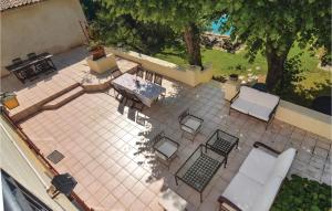 Maisons de vacances Beautiful Home In Aix En Provence With 4 Bedrooms, Wifi And Outdoor Swimming Pool : photos des chambres