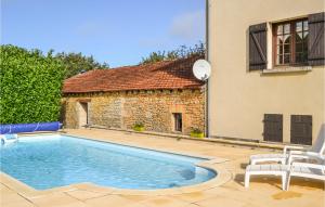 Maisons de vacances Amazing home in Gabillou with 1 Bedrooms, WiFi and Outdoor swimming pool : photos des chambres