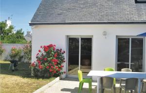 Maisons de vacances Stunning home in Ile-Tudy with 5 Bedrooms and WiFi : photos des chambres