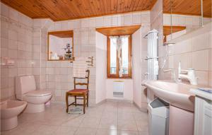 Maisons de vacances Stunning home in Morosaglia with 4 Bedrooms and WiFi : photos des chambres