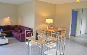 Lovely Home In Plouha With Wifi