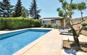 Nice home in Robion with 1 Bedrooms, WiFi and Outdoor swimming pool