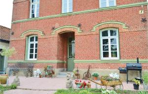 Maisons de vacances Awesome Home In Fressin With 4 Bedrooms, Wifi And Sauna : photos des chambres