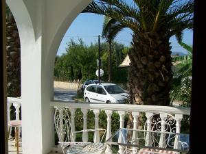 Renesis Studios & Apartments Zakynthos Greece