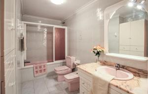 2 Bedroom Cozy Apartment In Santa Pola