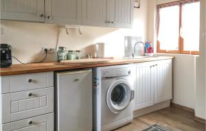 Stunning Home In Fougerolles Du Plessis