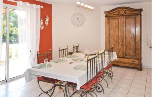 Awesome Home In Montignargues