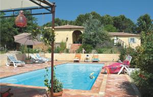 Maisons de vacances Beautiful Home In Salernes With 5 Bedrooms, Wifi And Outdoor Swimming Pool : photos des chambres