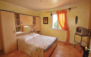 Maisons de vacances Amazing Home In Salernes With Wifi : photos des chambres