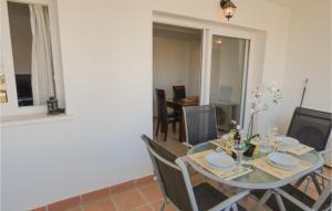 2 Bedroom Gorgeous Apartment In Sucina