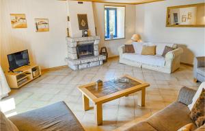 Maisons de vacances Three-Bedroom Holiday Home in Ruffiac : photos des chambres