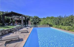 Stunning Home In Saignon With 2 Bedrooms, Wifi And Outdoor Swimming Pool