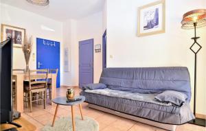 Appartements Stunning apartment in Uzes with Indoor swimming pool and 2 Bedrooms : photos des chambres