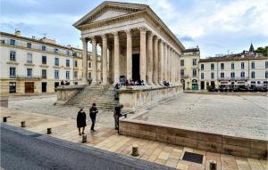 Appartements Stunning apartment in Uzes with Indoor swimming pool and 2 Bedrooms : Appartement 2 Chambres