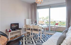 Appartements Amazing apartment in Grandcamp Maisy with 1 Bedrooms and WiFi : photos des chambres