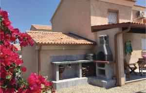 3 Bedroom Gorgeous Home In Cervione