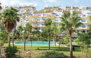 Cozy Apartment In Laguna De Mijas