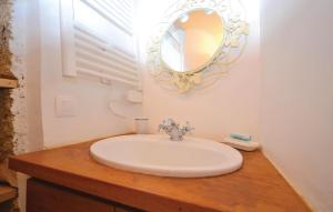 Appartements Awesome home in Bonnieux with 3 Bedrooms : photos des chambres