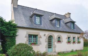 Maisons de vacances Awesome home in Penvnan with 1 Bedrooms and WiFi : photos des chambres