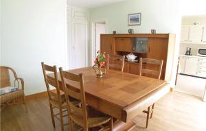 Lovely Apartment In Vaux Sur Mer