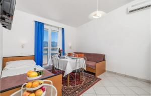 1 Bedroom Lovely Apartment In Bosana