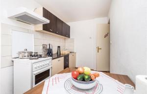 Pet Friendly Apartment In Banjol With Kitchen