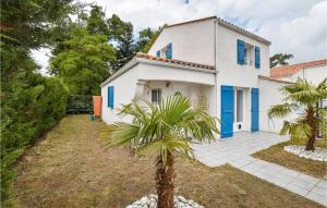 Maisons de vacances Three-Bedroom Holiday Home in La Tranche/Mer : photos des chambres