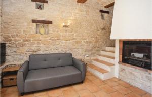 Maisons de vacances Lovely Home In Barjac With House A Panoramic View : photos des chambres