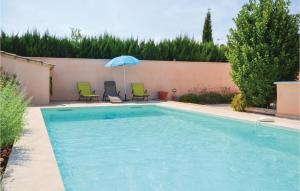Maisons de vacances Awesome Home In Maubec With Wifi, Private Swimming Pool And Outdoor Swimming Pool : photos des chambres