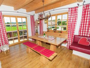 Stylish Apartment in Feldwies