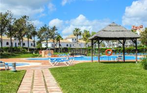 2 Bedroom Amazing Apartment In Manilva