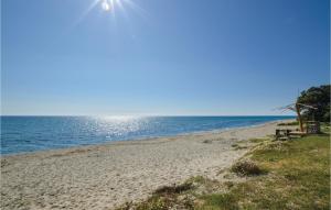 Nice Home In Prunete With Wifi