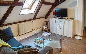 Appartements Amazing apartment in Rouffach with 2 Bedrooms and WiFi : photos des chambres