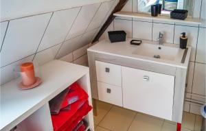 Appartements Stunning Apartment In Rouffach With Wifi : photos des chambres
