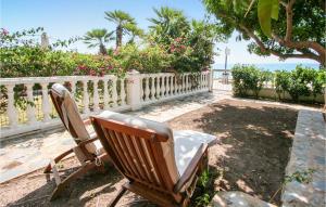 5 Bedroom Nice Home In Santa Pola