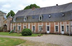 Nice Home In Gouy St, Andre With Wifi