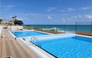 Awesome Apartment In Cala Del Moro - Torrev