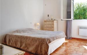 Appartements Nice apartment in Furiani with 2 Bedrooms and WiFi : photos des chambres