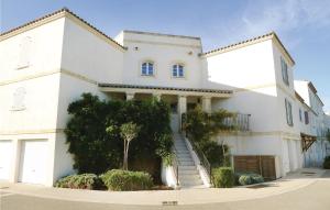 Maisons de vacances Nice home in Aigues-Mortes with 3 Bedrooms and WiFi : photos des chambres