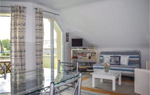 Appartements Amazing apartment in Matignon with 1 Bedrooms and WiFi : photos des chambres