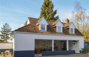 Appartements Awesome Apartment In Alette With Wifi And Outdoor Swimming Pool : photos des chambres